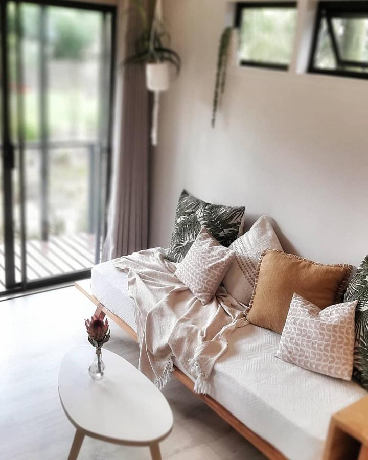 Woodlands Self Catering Hotel Knysna Bagian luar foto