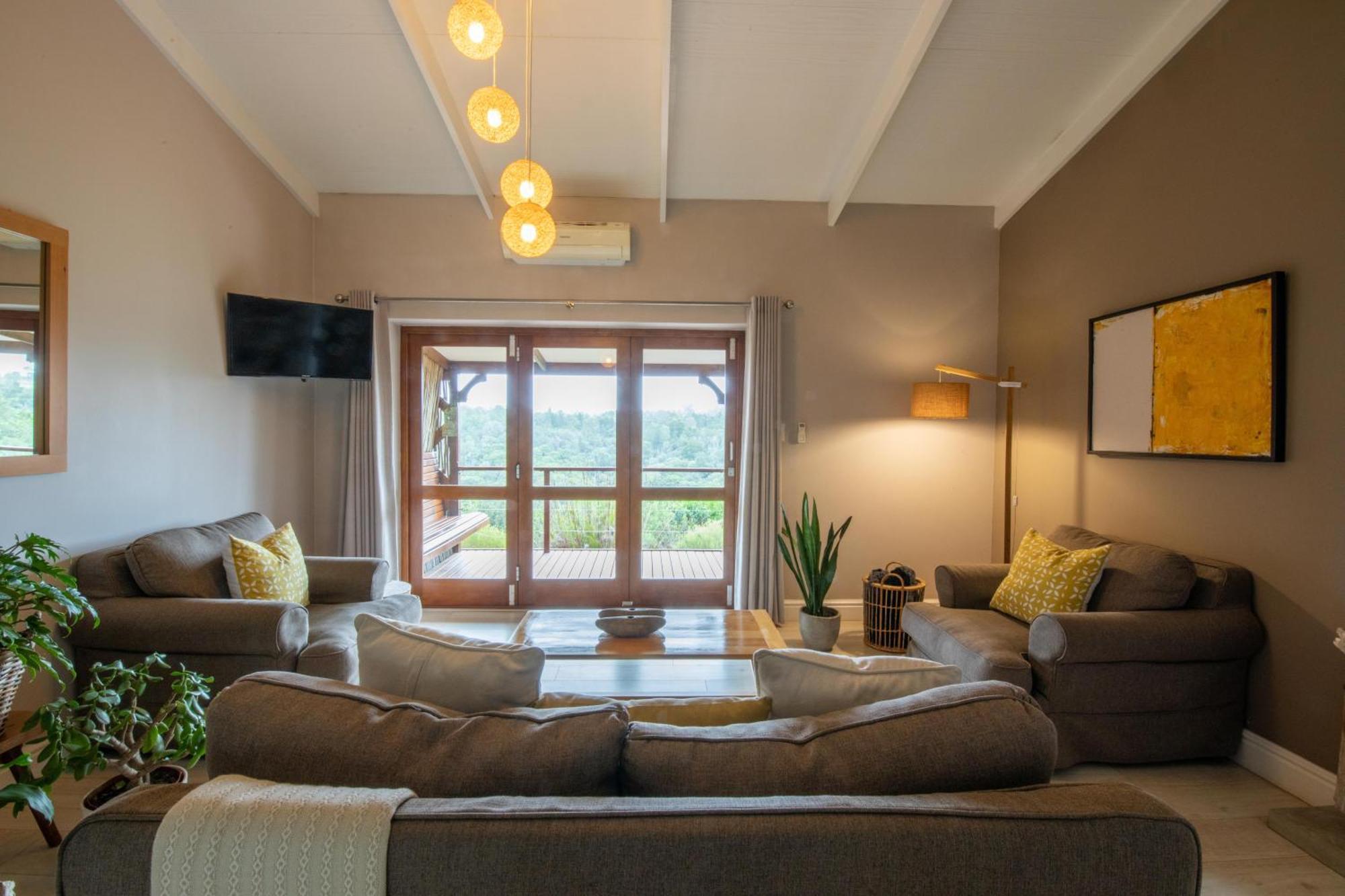 Woodlands Self Catering Hotel Knysna Bagian luar foto